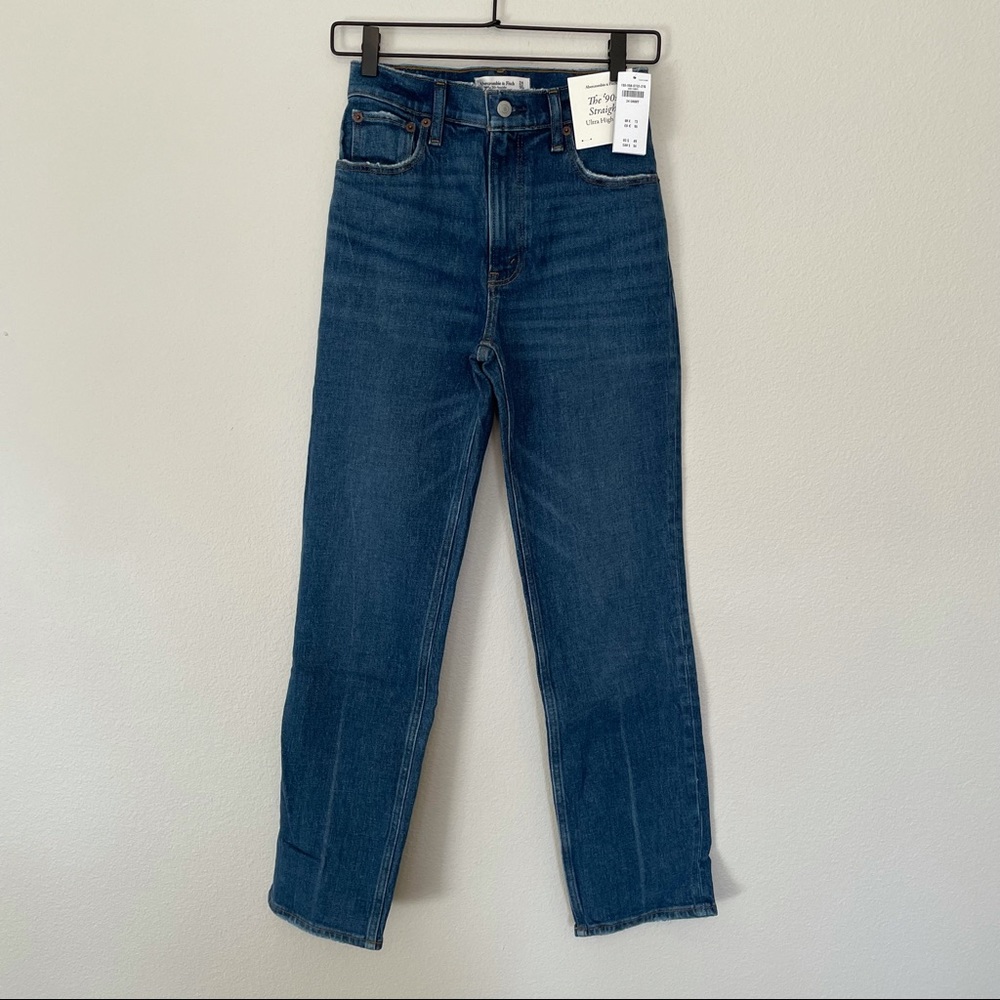 Abercrombie & Fitch the ‘90s straight ultra high rise sz.24/00Short